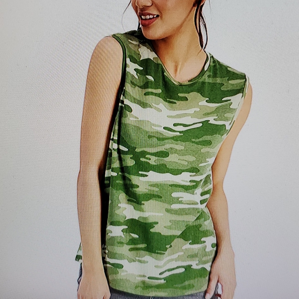 New BLUE camo Plus size blouse tags attached XXL